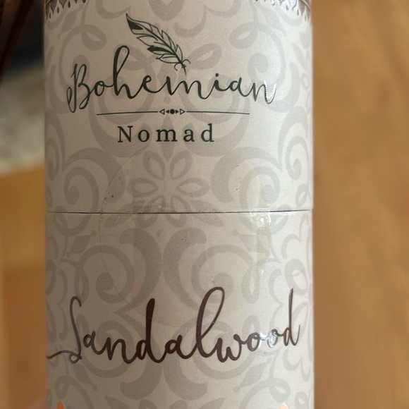 30 Sandalwood, incense sticks and one incense holder - Picture 4 of 6